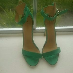 JustFab Paen suede green heels